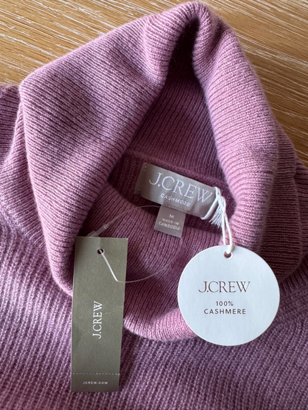 NWT! J. CREW Women’s Ribbed Cashmere Turtleneck Sweater Smoky Orchid Size Medium - Picture 10 of 11